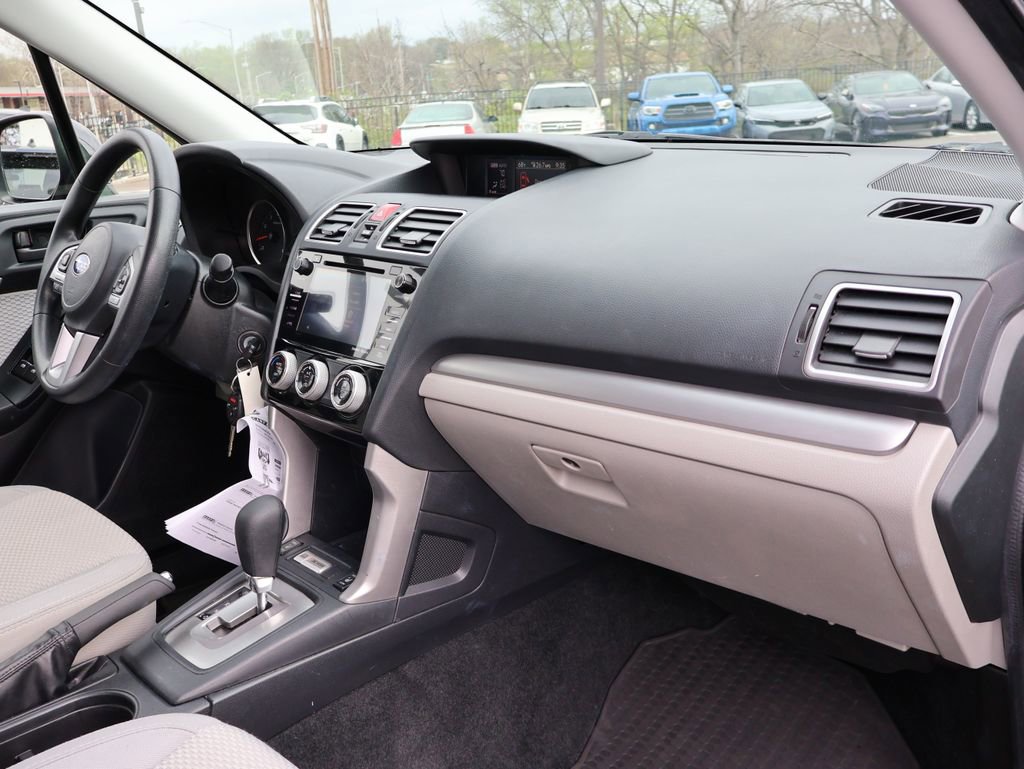 Used 2018 Subaru Forester 2.5i Premium w/ All-Weather Package image 9