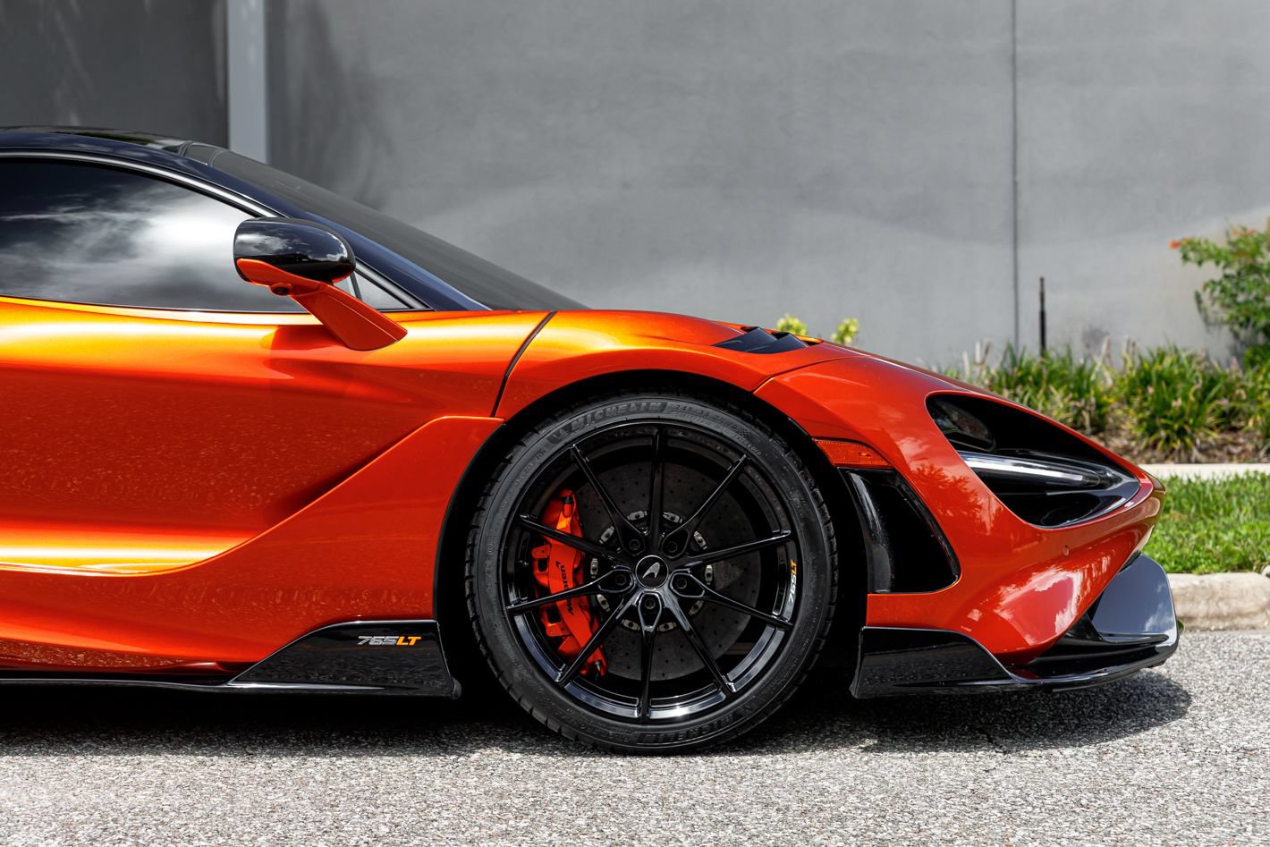 Used 2021 McLaren 765LT RWD image 13