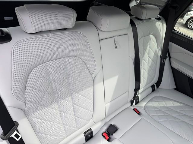 New 2026 BMW X5 xDrive40i AWD/4WD image 30