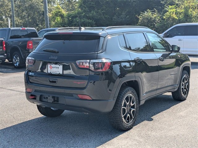 New 2025 Jeep Compass Trailhawk w/ Trailer Tow Group image 3