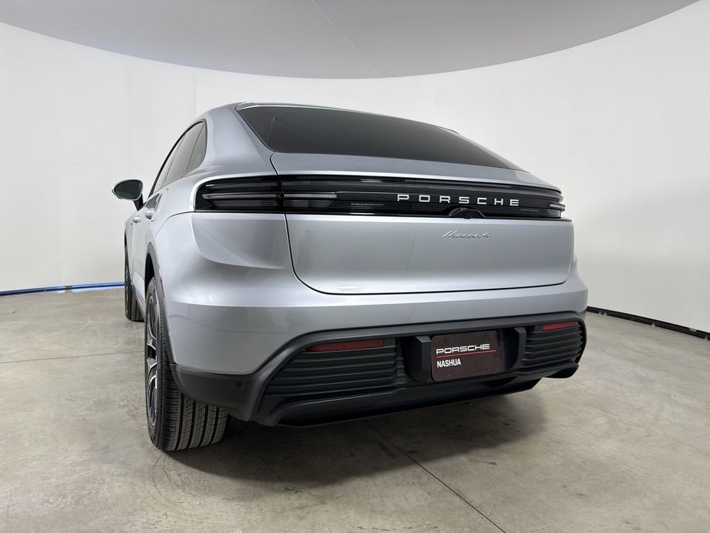 New 2026 Porsche Macan 4 Electric AWD/4WD image 20