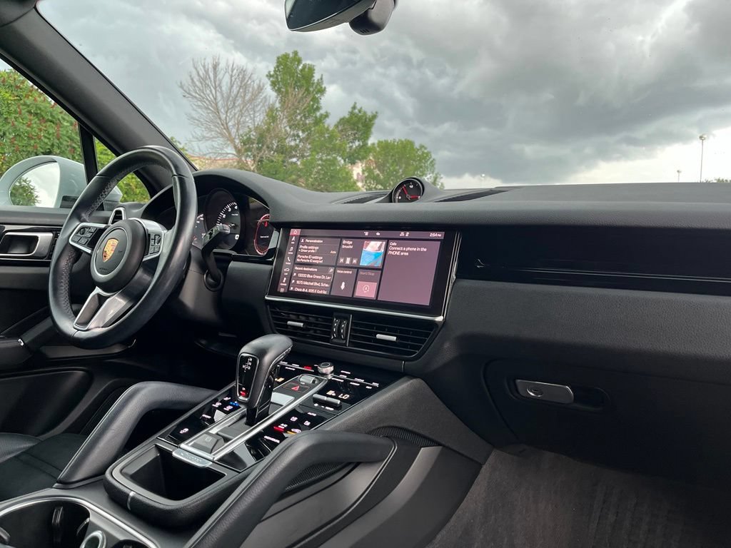 Used 2020 Porsche Cayenne AWD/4WD image 29