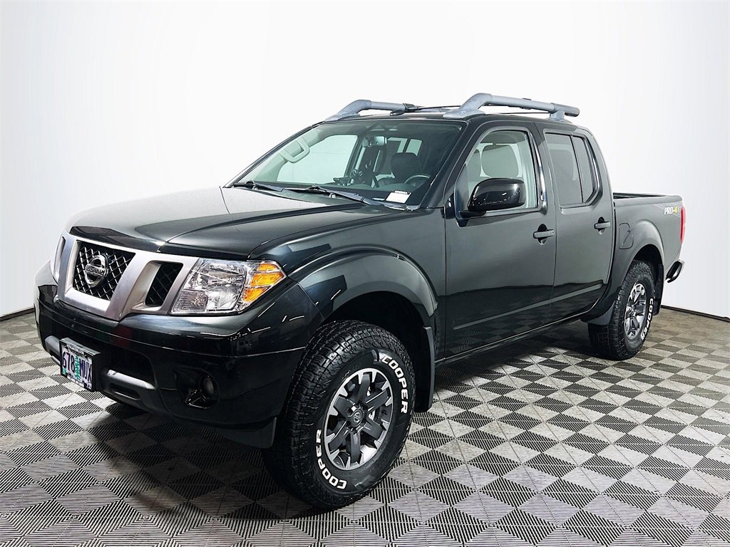 Used 2020 Nissan Frontier PRO-4X image 4