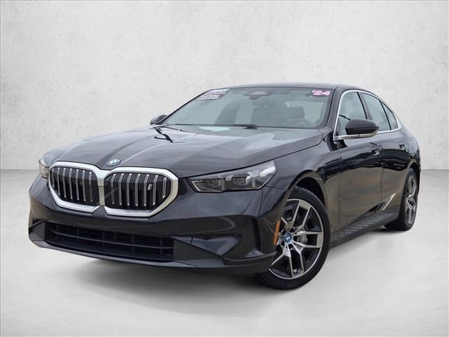 Used 2024 BMW i5 eDrive40i RWD image 1
