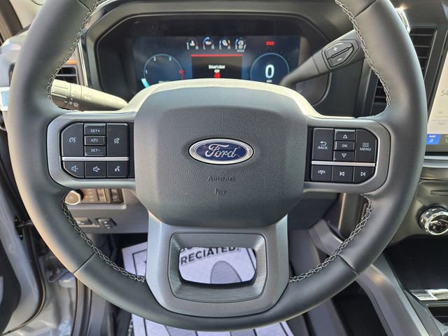 New 2026 Ford F250 Lariat w/ Black Appearance Package AWD/4WD image 16