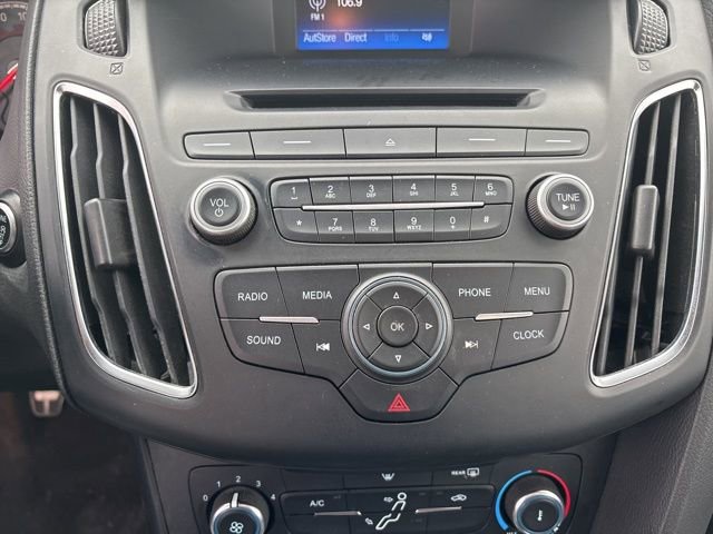 Used 2017 Ford Focus ST image 32