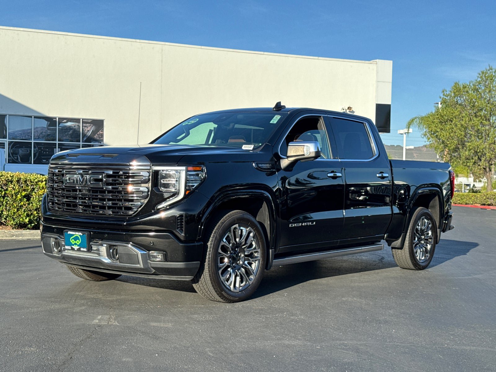 Certified 2023 GMC Sierra 1500 Denali Ultimate AWD/4WD image 2