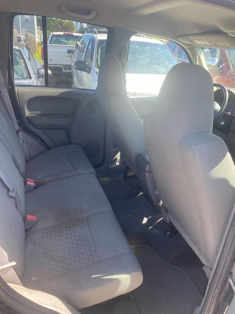 Used 2006 Jeep Liberty Sport image 5