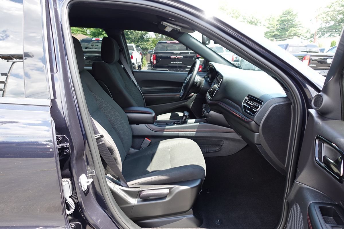 Used 2025 Dodge Durango GT w/ Blacktop Package AWD/4WD image 35