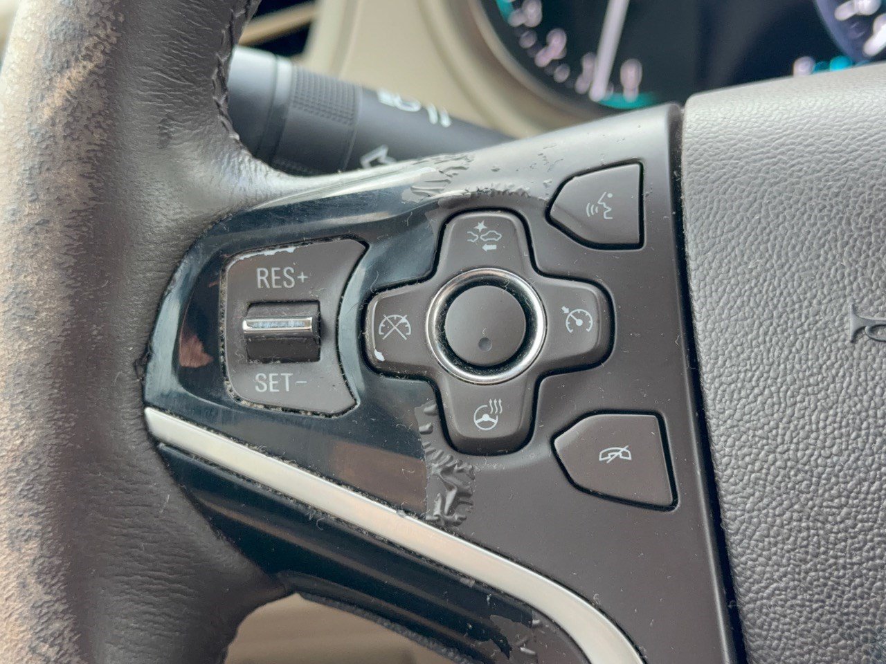 Used 2015 Buick LaCrosse Premium w/ Driver Confidence Package #1 FWD image 18