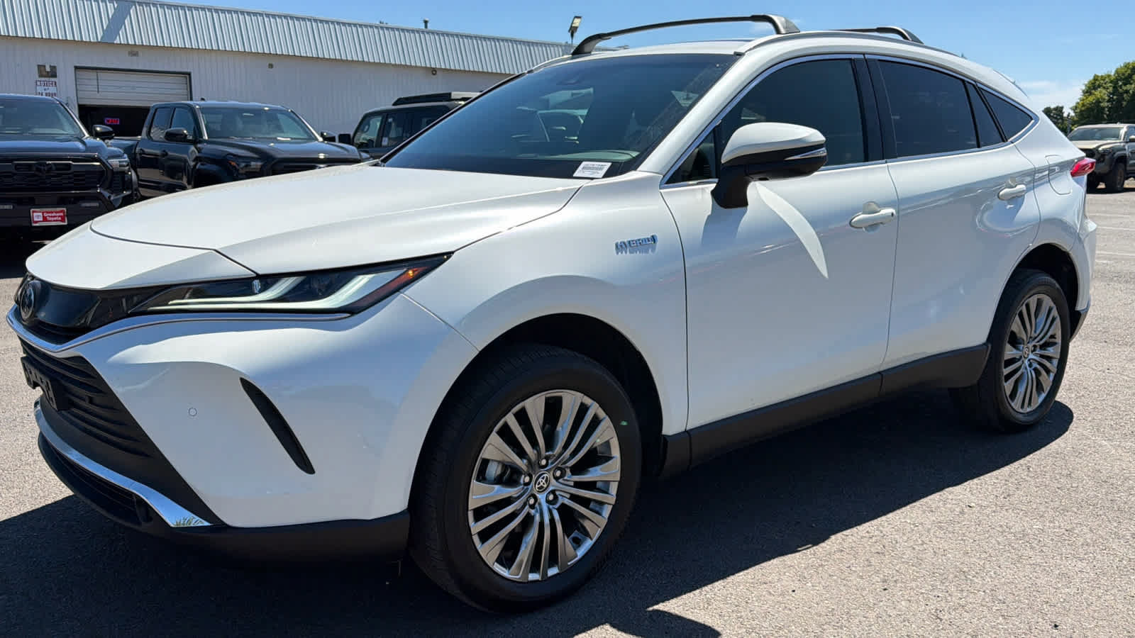 Certified 2021 Toyota Venza XLE w/ Softex Package AWD/4WD image 2