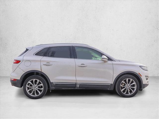 Used 2019 Lincoln MKC Select image 4