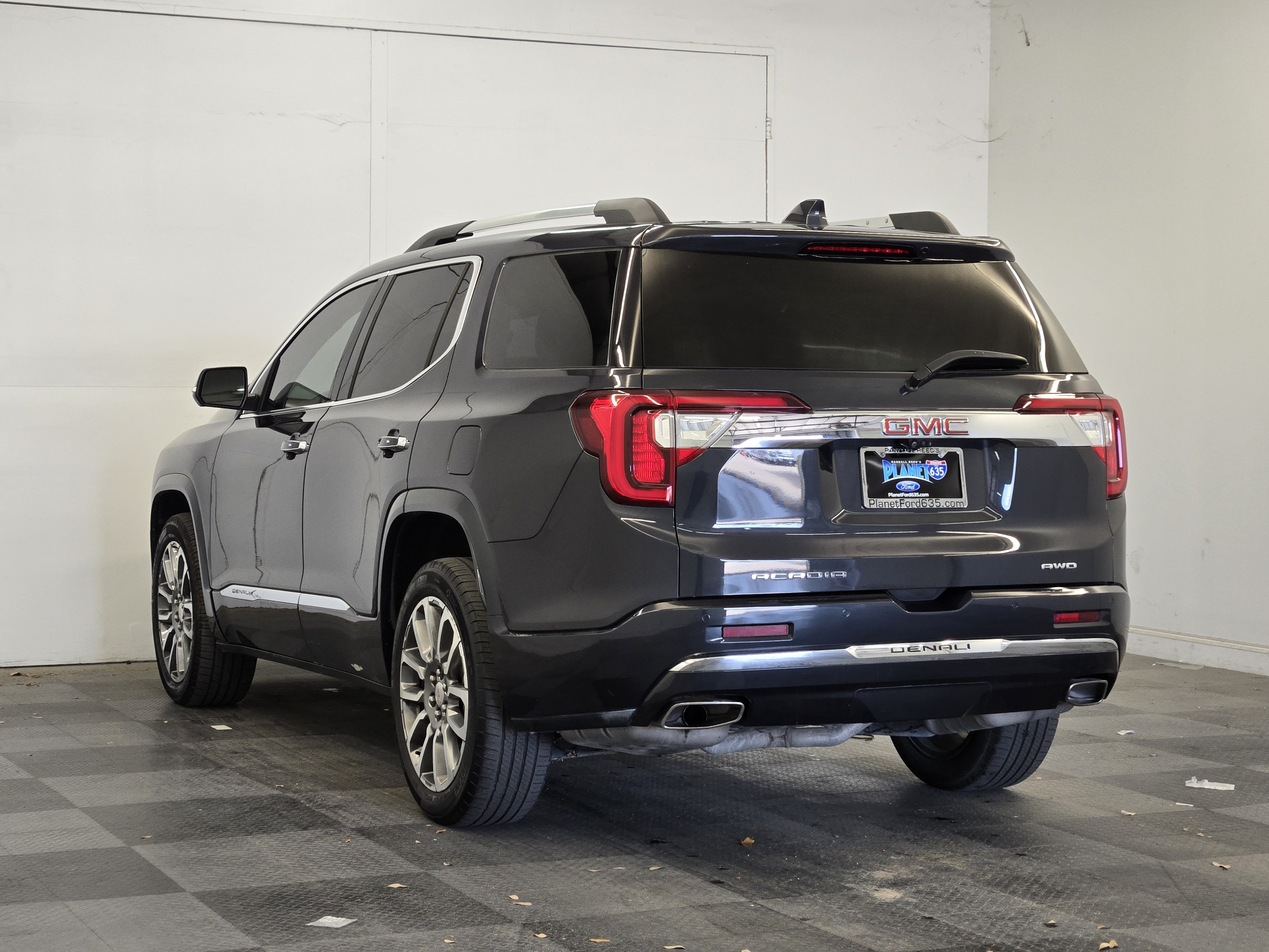 Used 2023 GMC Acadia Denali w/ Denali Ultimate Package AWD/4WD image 7