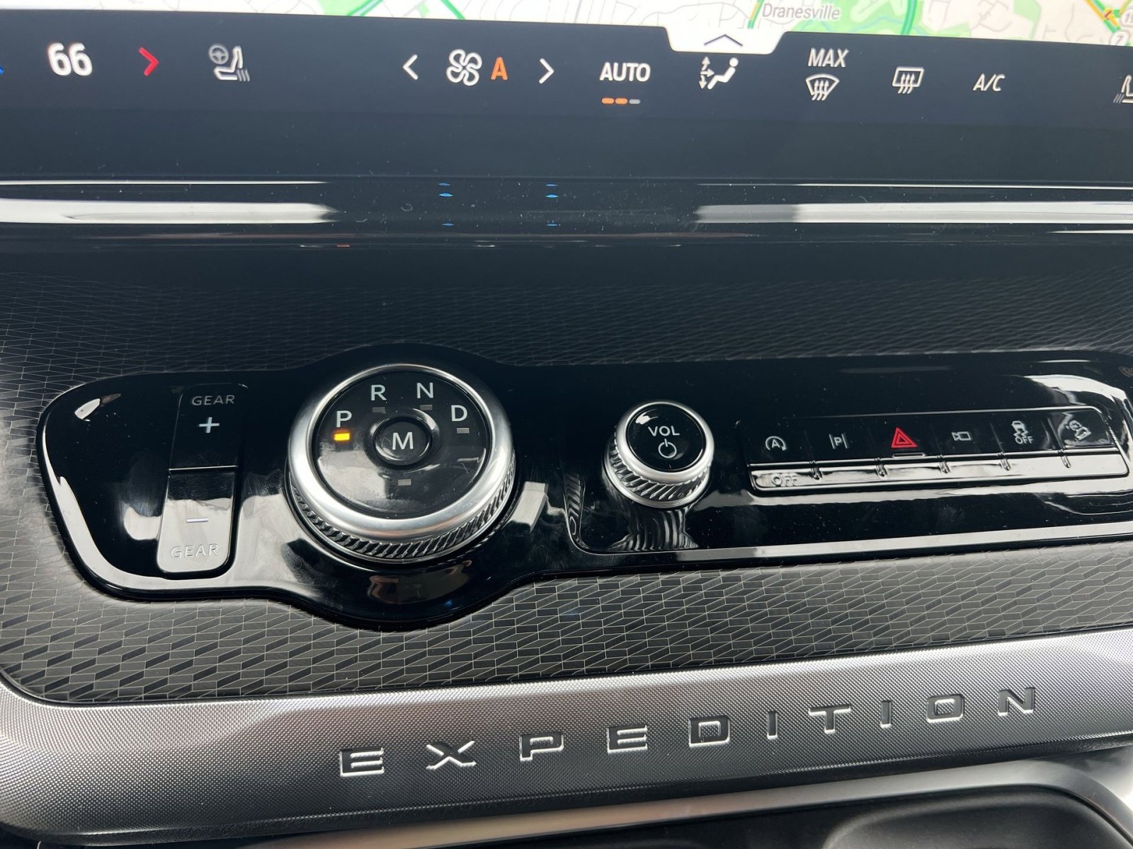 New 2025 Ford Expedition Max Platinum w/ Stealth Performance Package image 22