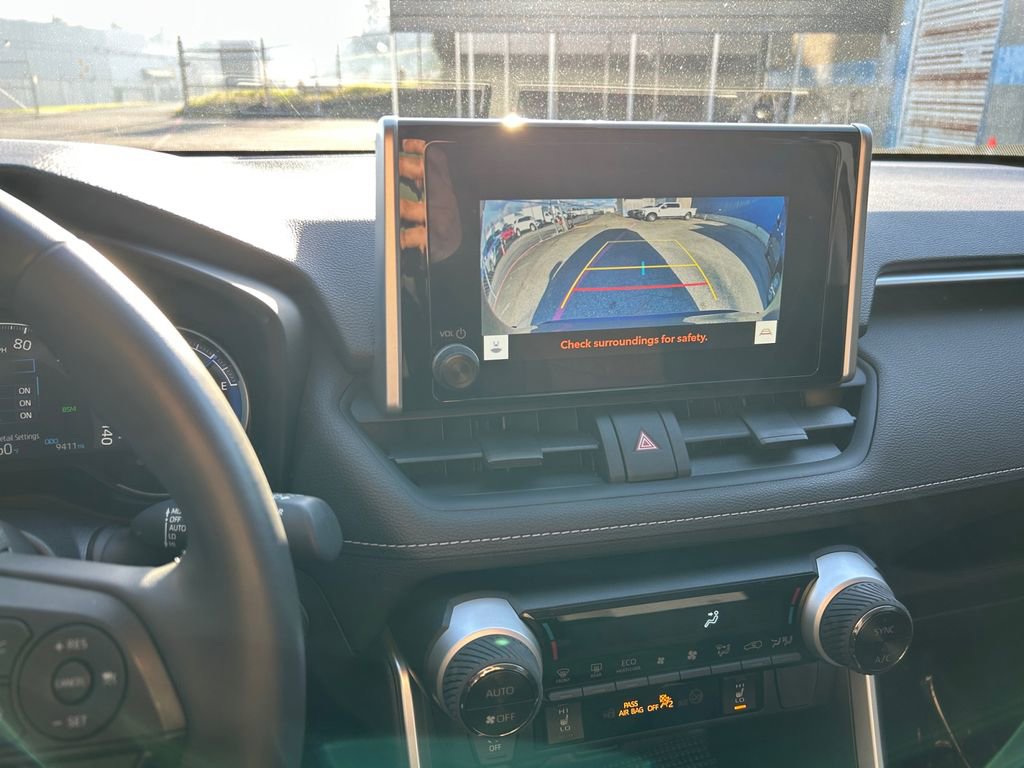 Used 2024 Toyota RAV4 XLE w/ Convenience Package AWD/4WD image 18