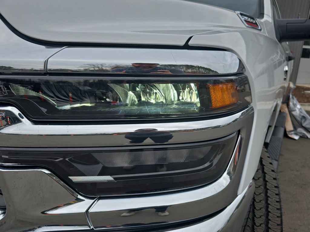 New 2025 RAM 2500 Tradesman w/ Chrome Appearance Group AWD/4WD image 30