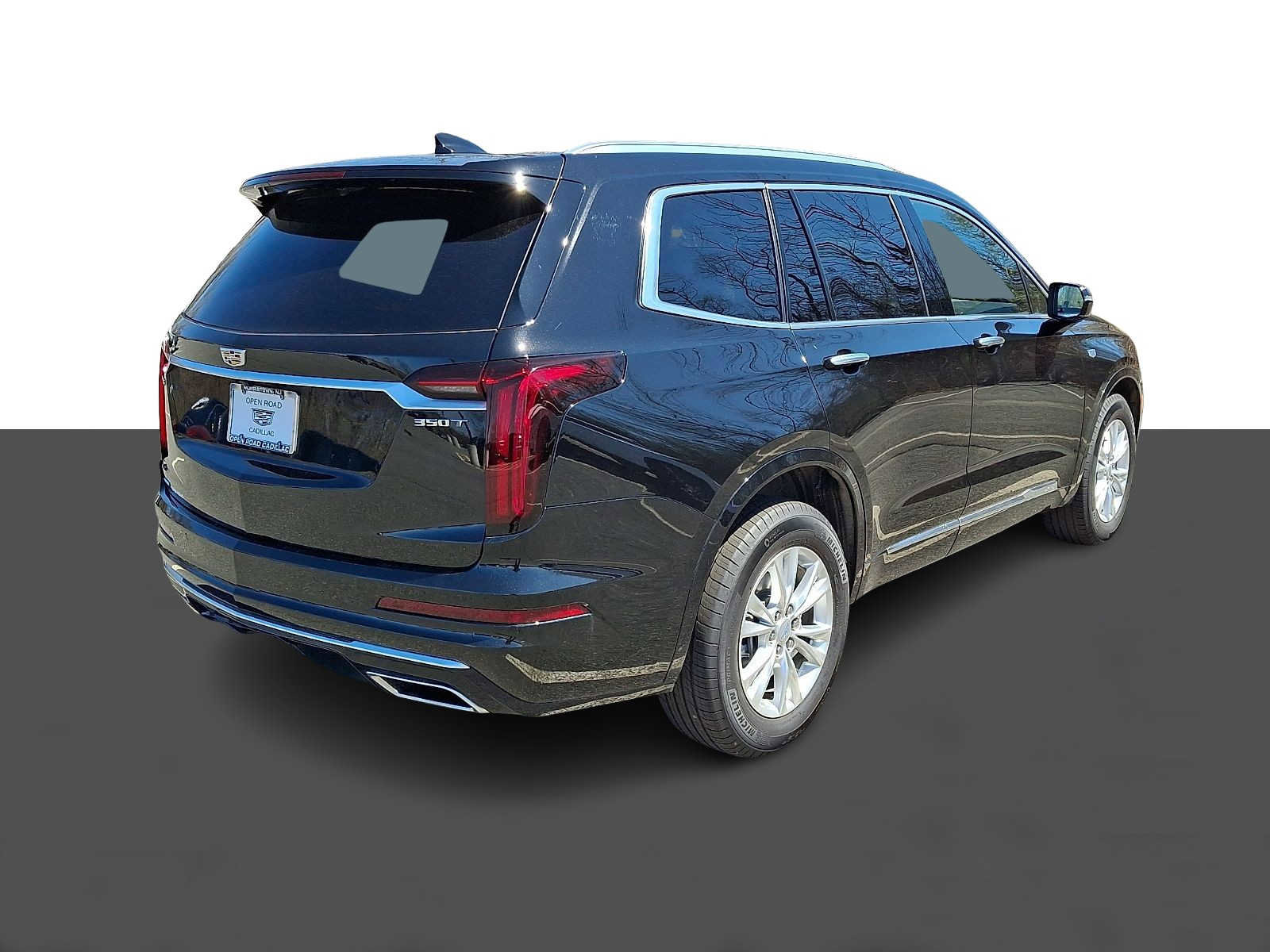 Used 2025 Cadillac XT6 Luxury image 6