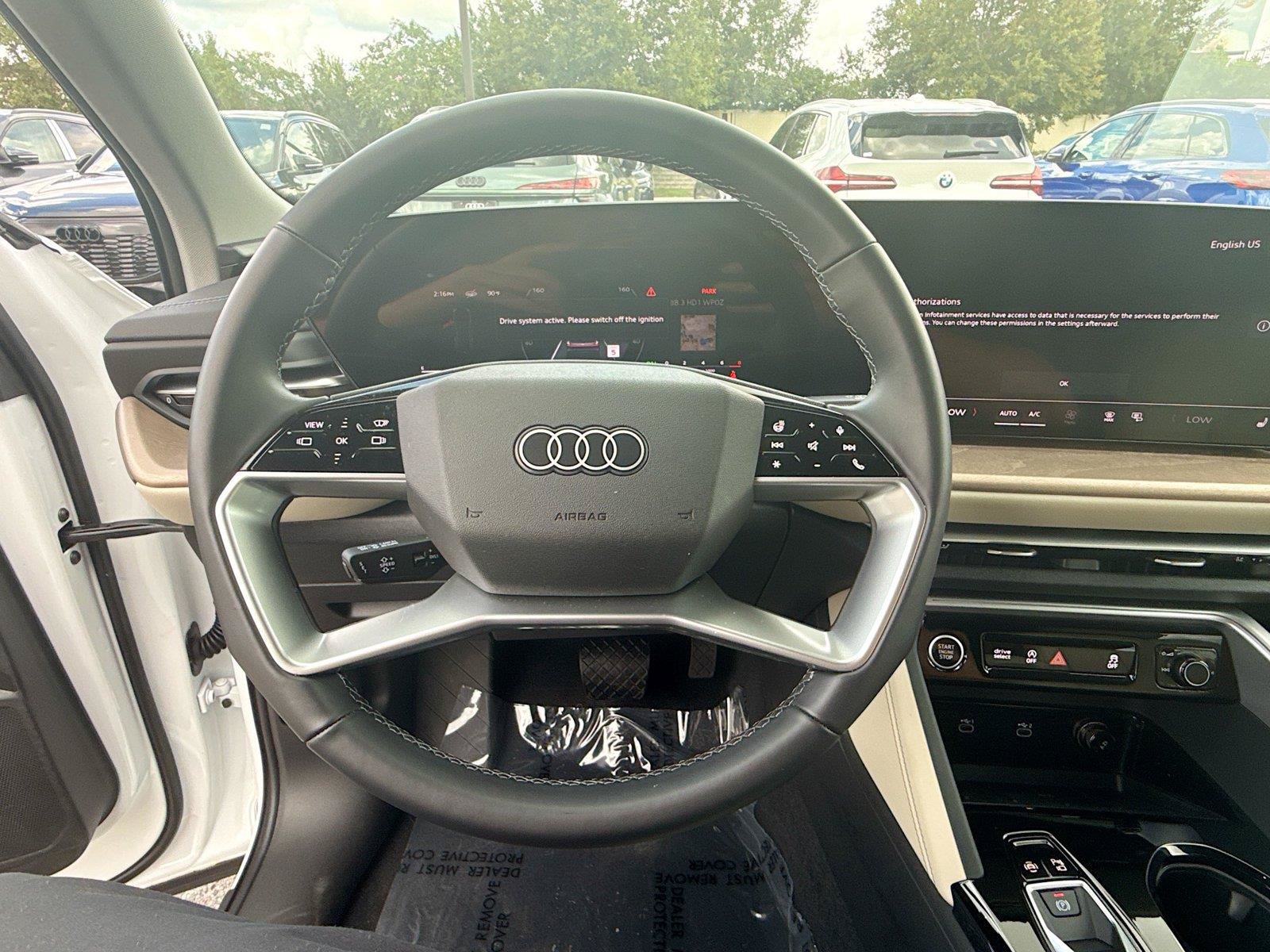 Certified 2025 Audi Q5 Premium AWD/4WD image 11
