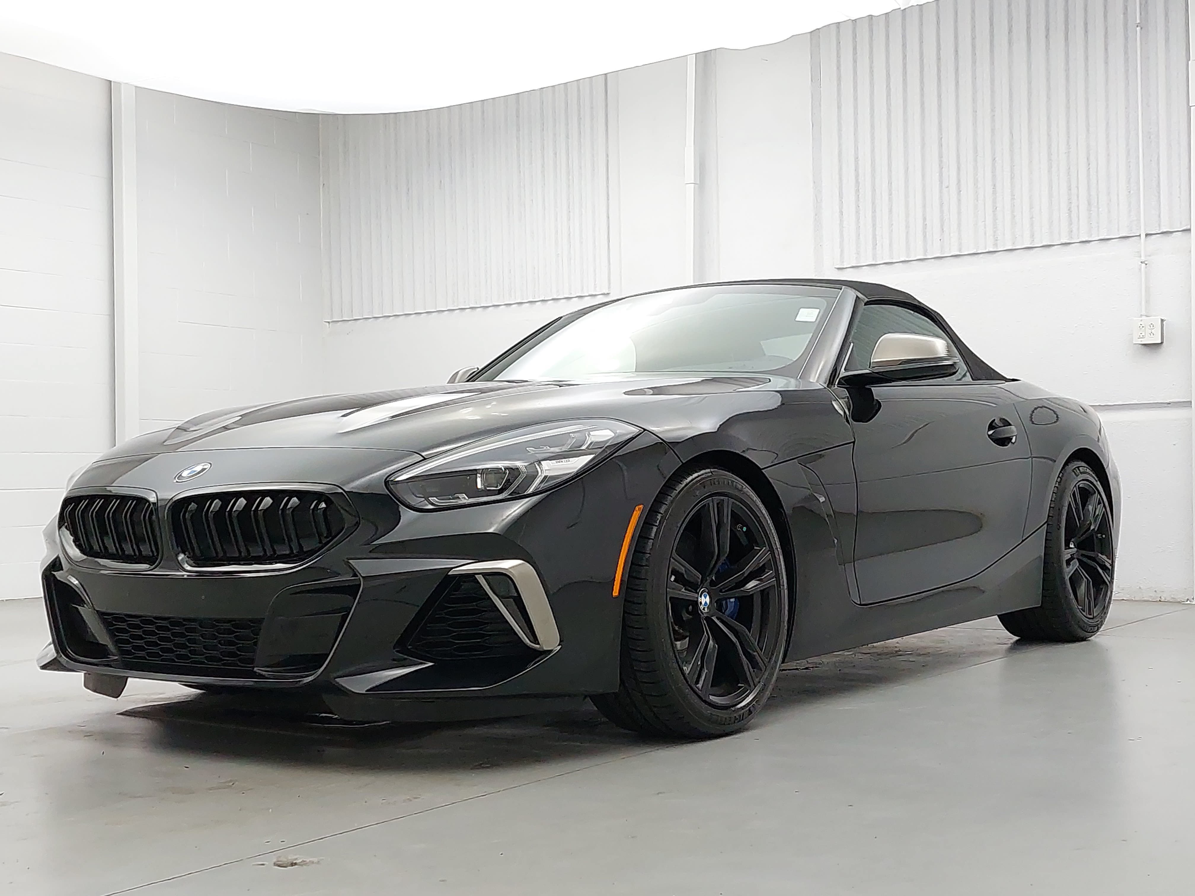 Used 2020 BMW Z4 M40i RWD image 1