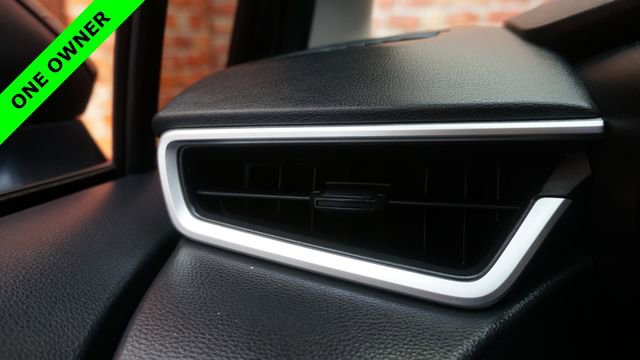 Used 2020 Toyota Corolla LE FWD image 23