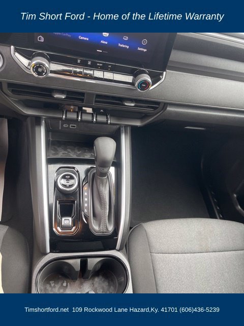 Used 2024 Chevrolet Colorado Trail Boss w/ Technology Package AWD/4WD image 13