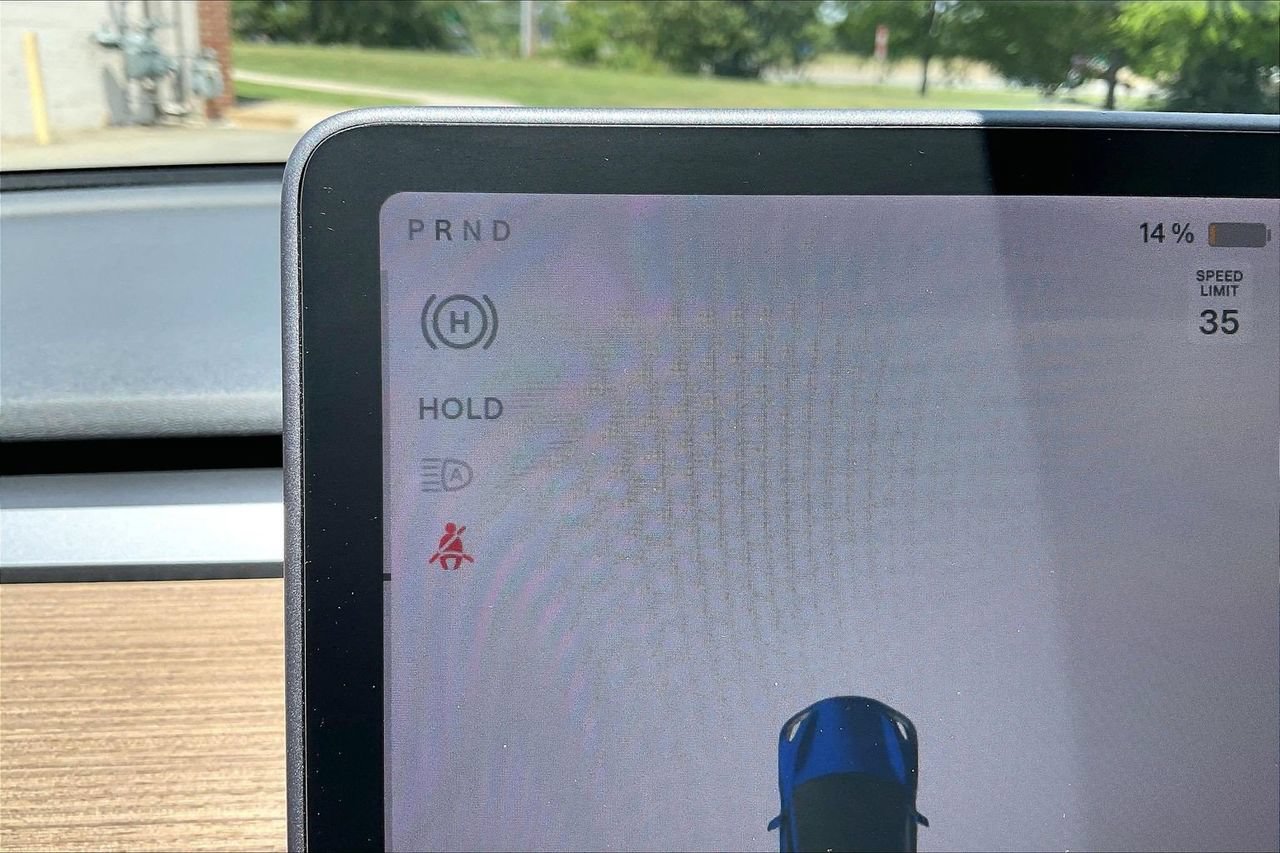 Used 2021 Tesla Model 3 Standard Range Plus RWD image 29