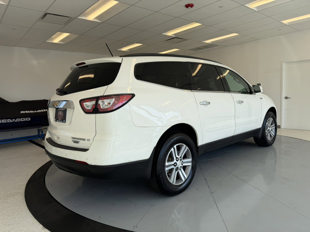 Used 2015 Chevrolet Traverse LT image 55
