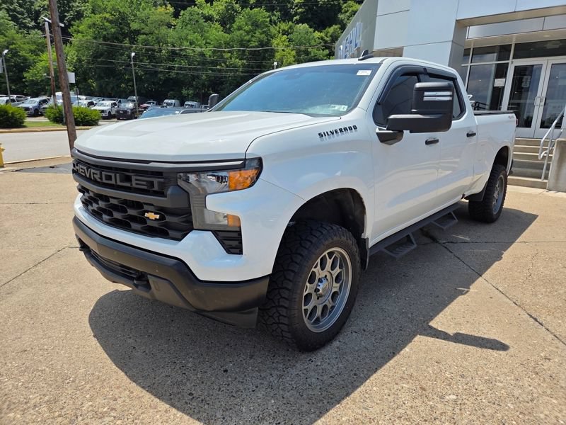 Used 2023 Chevrolet Silverado 1500 W/T w/ WT Value Package AWD/4WD image 3