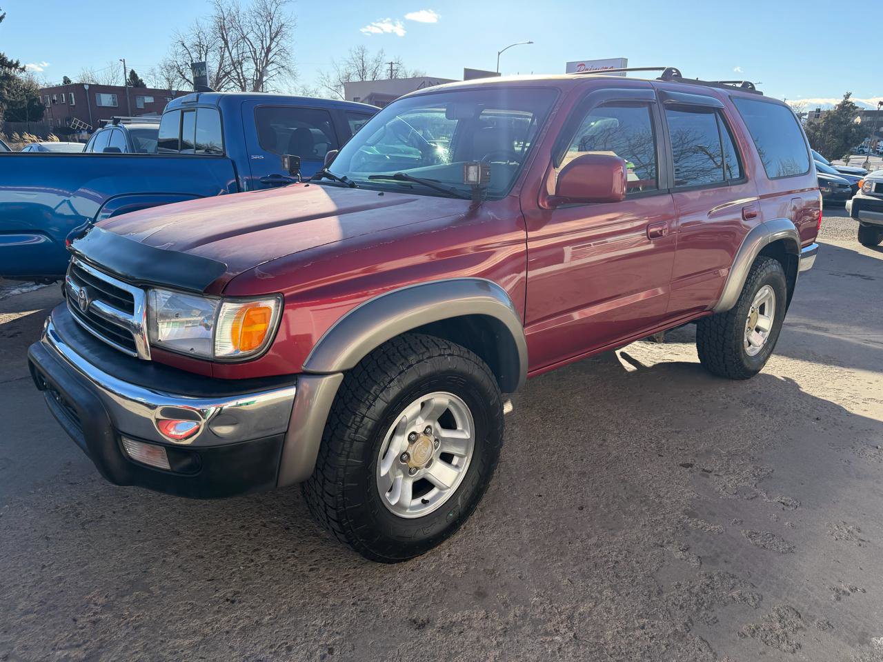 Used 2000 Toyota 4Runner SR5 image 1