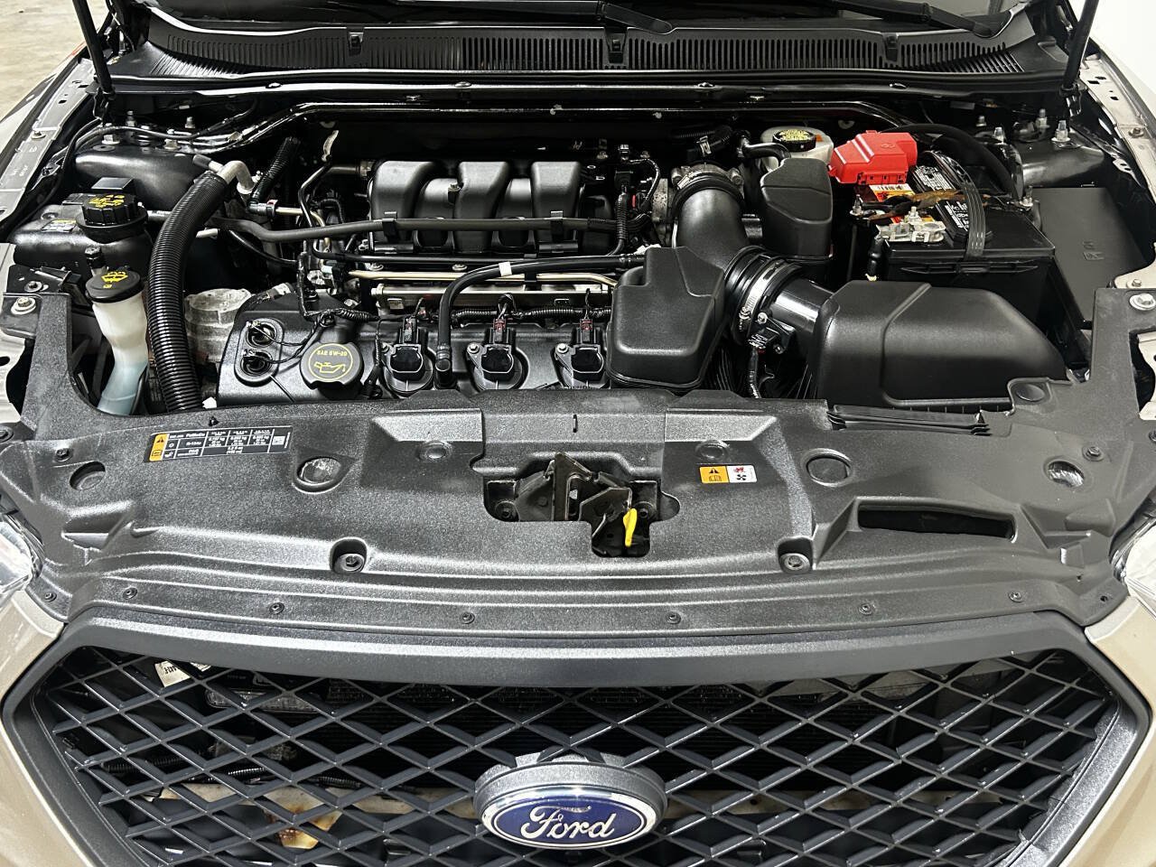 Used 2015 Ford Taurus Police Interceptor AWD w/ Ready For The Road Package image 16