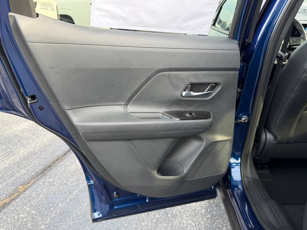 New 2026 Nissan Kicks SR FWD image 15
