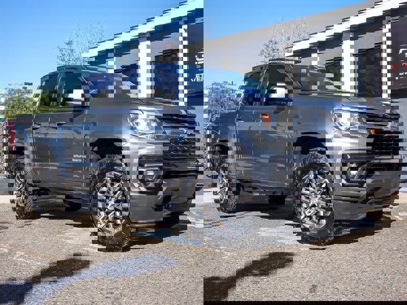 Used 2022 Chevrolet Colorado LT w/ Luxury Package image 1