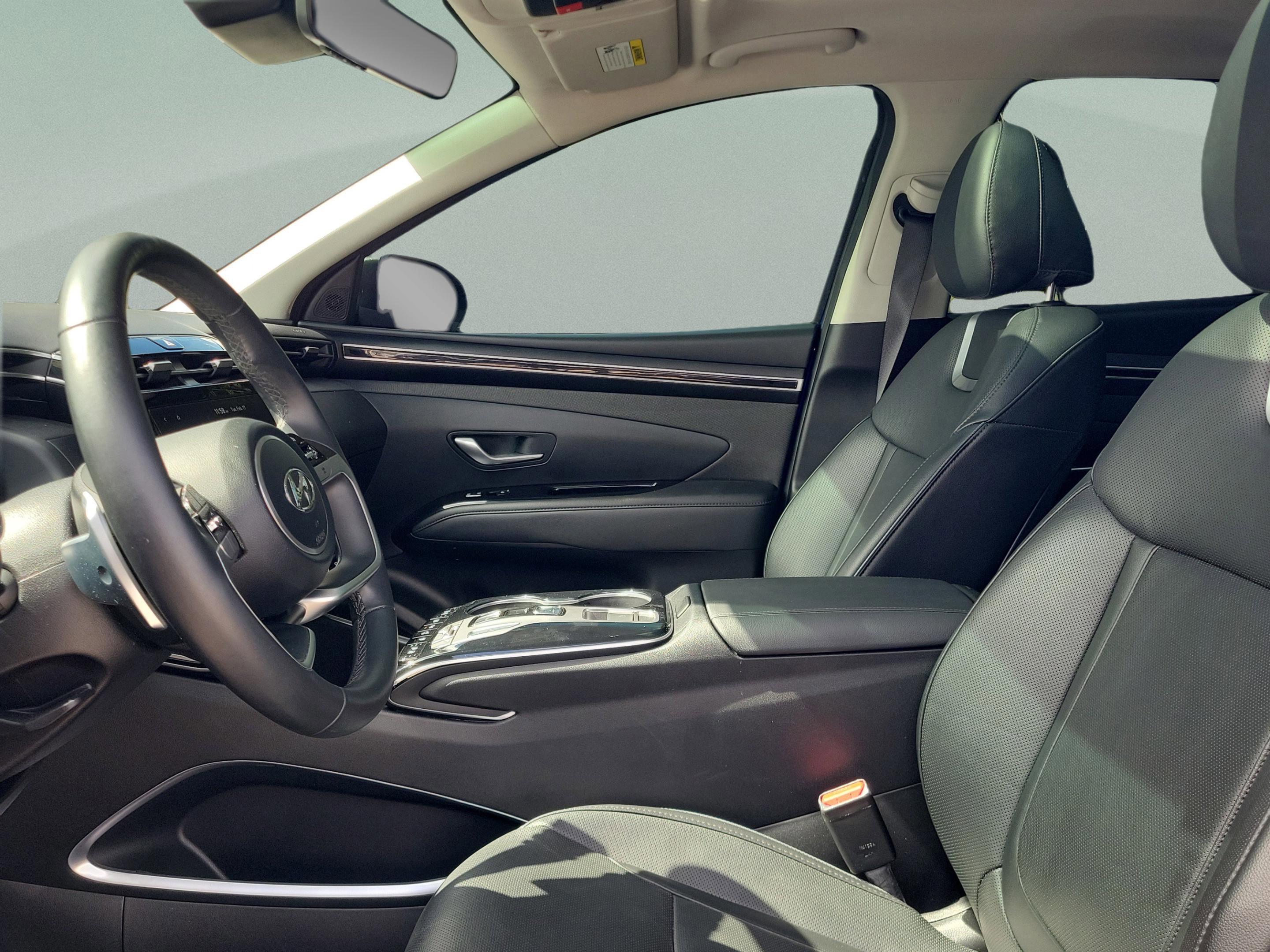 Certified 2022 Hyundai Tucson Limited w/ Cargo Package image 23