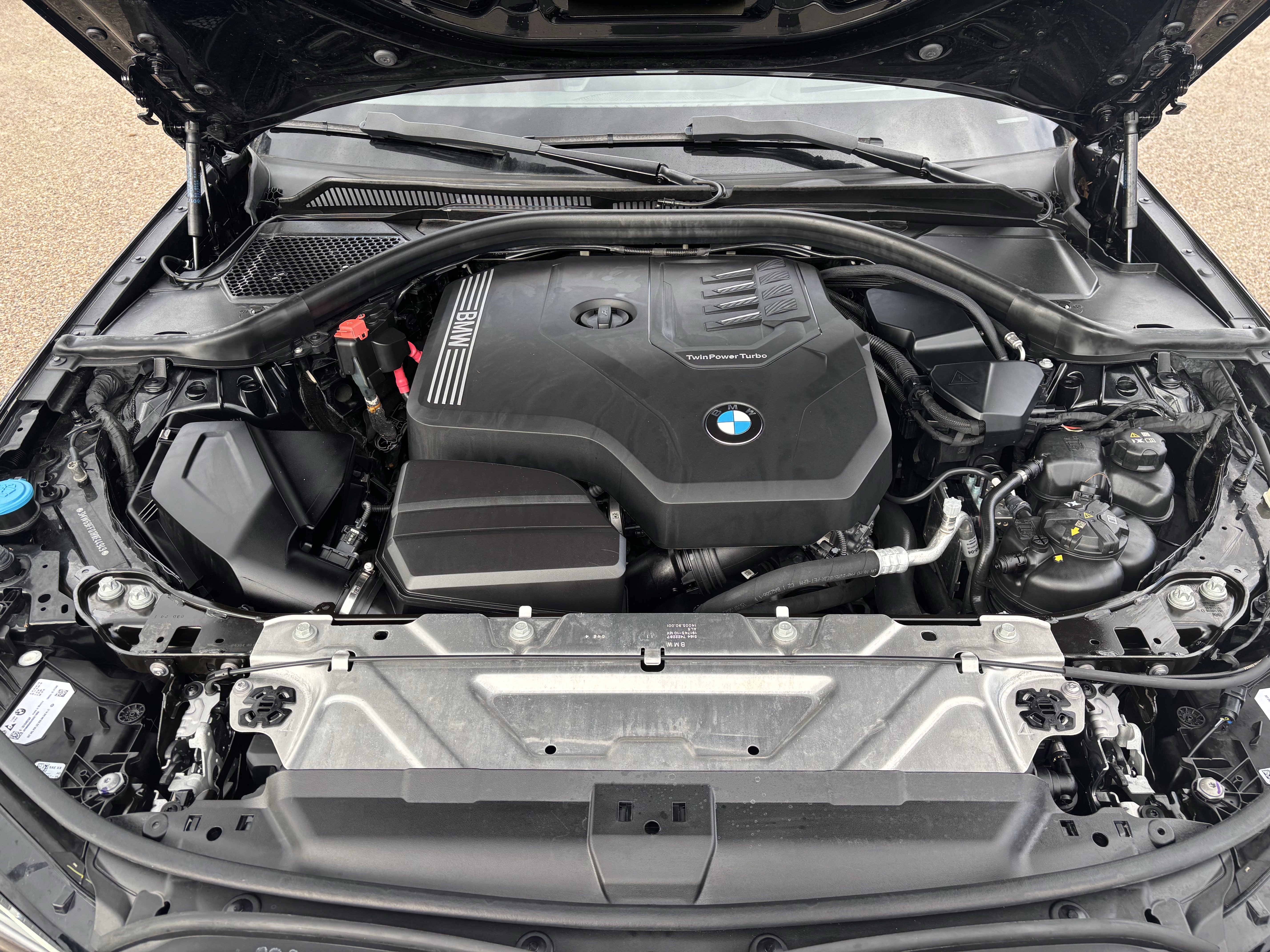 Used 2024 BMW 330i Sedan w/ M Sport Package image 32