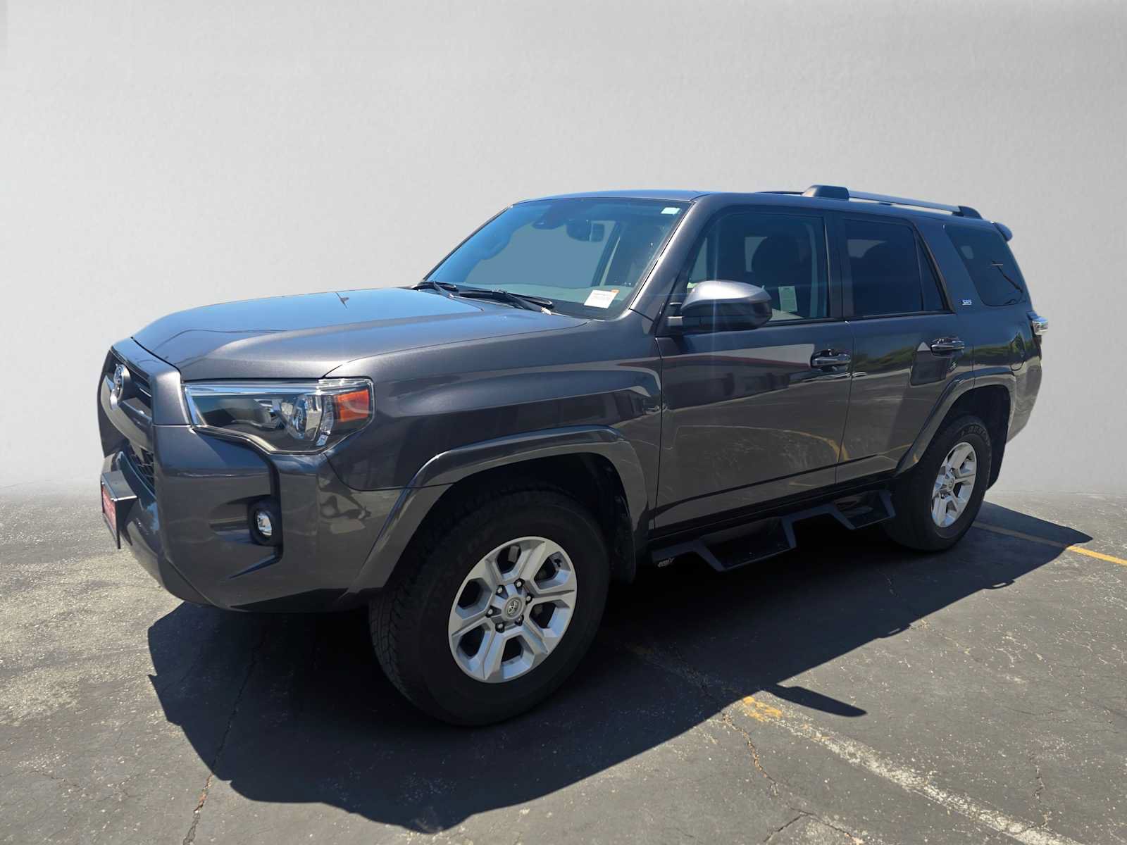Used 2023 Toyota 4Runner SR5 AWD/4WD image 7