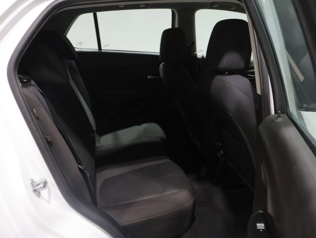 Used 2017 Chevrolet Trax LS image 20