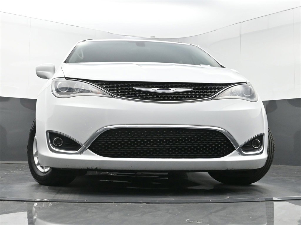 Used 2017 Chrysler Pacifica Touring-L image 22