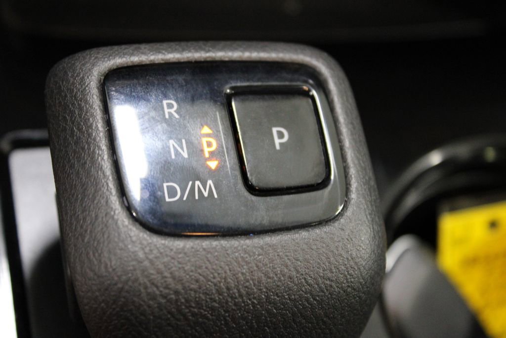 Used 2023 Nissan Rogue SV AWD/4WD image 30