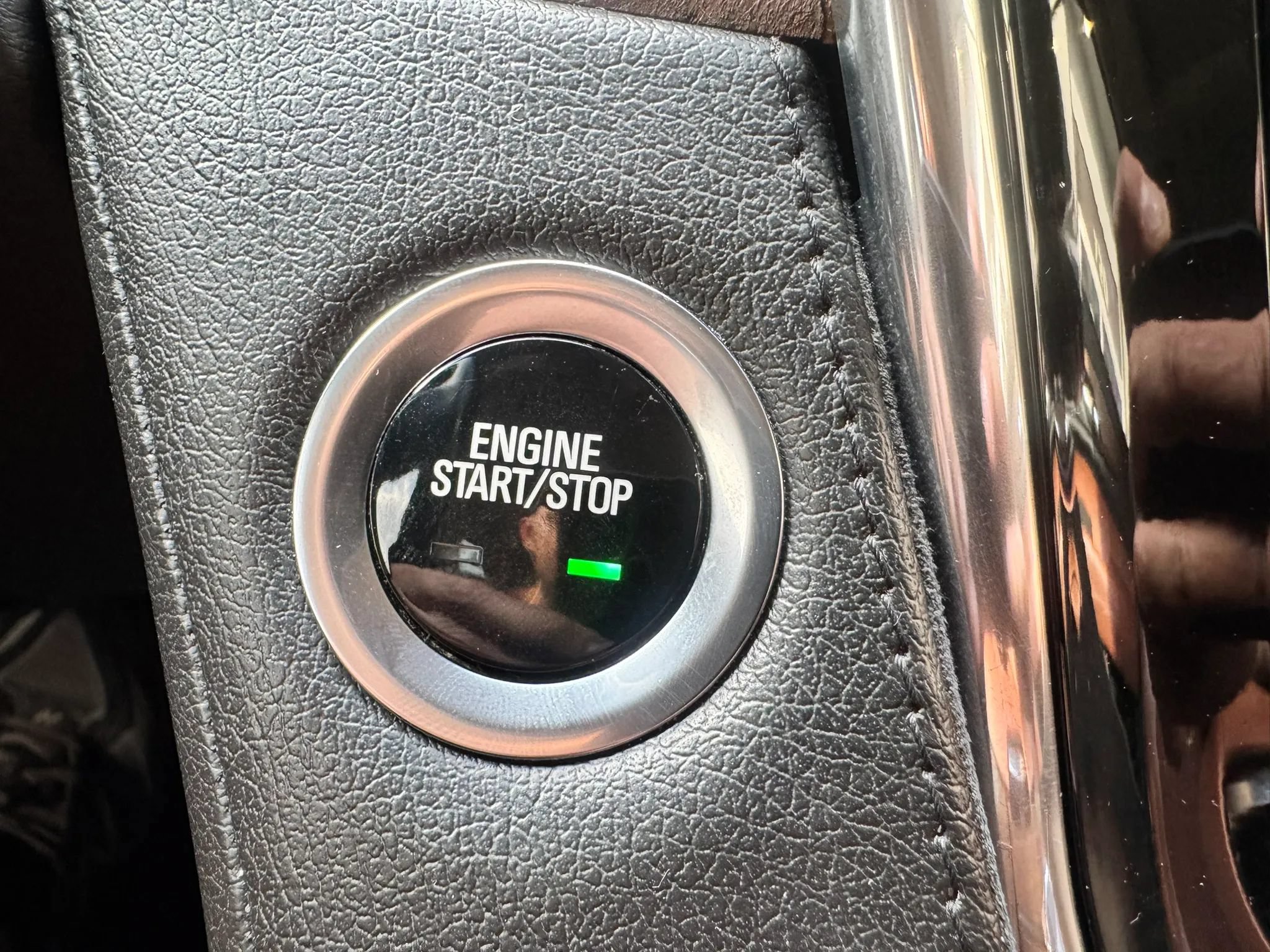 Used 2017 Cadillac Escalade ESV Premium Luxury AWD/4WD image 44