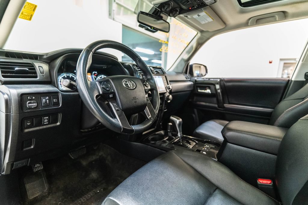 Used 2020 Toyota 4Runner TRD Off-Road Premium w/ Moonroof Package image 4