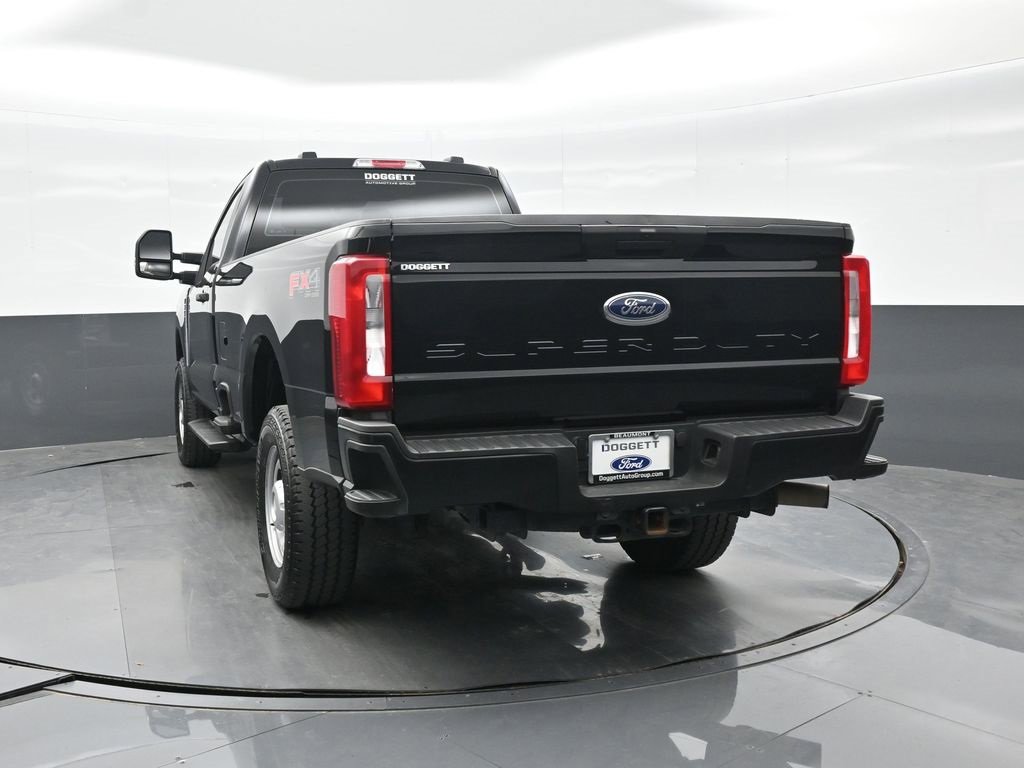 Used 2024 Ford F350 XL w/ FX4 Off-Road Package image 6