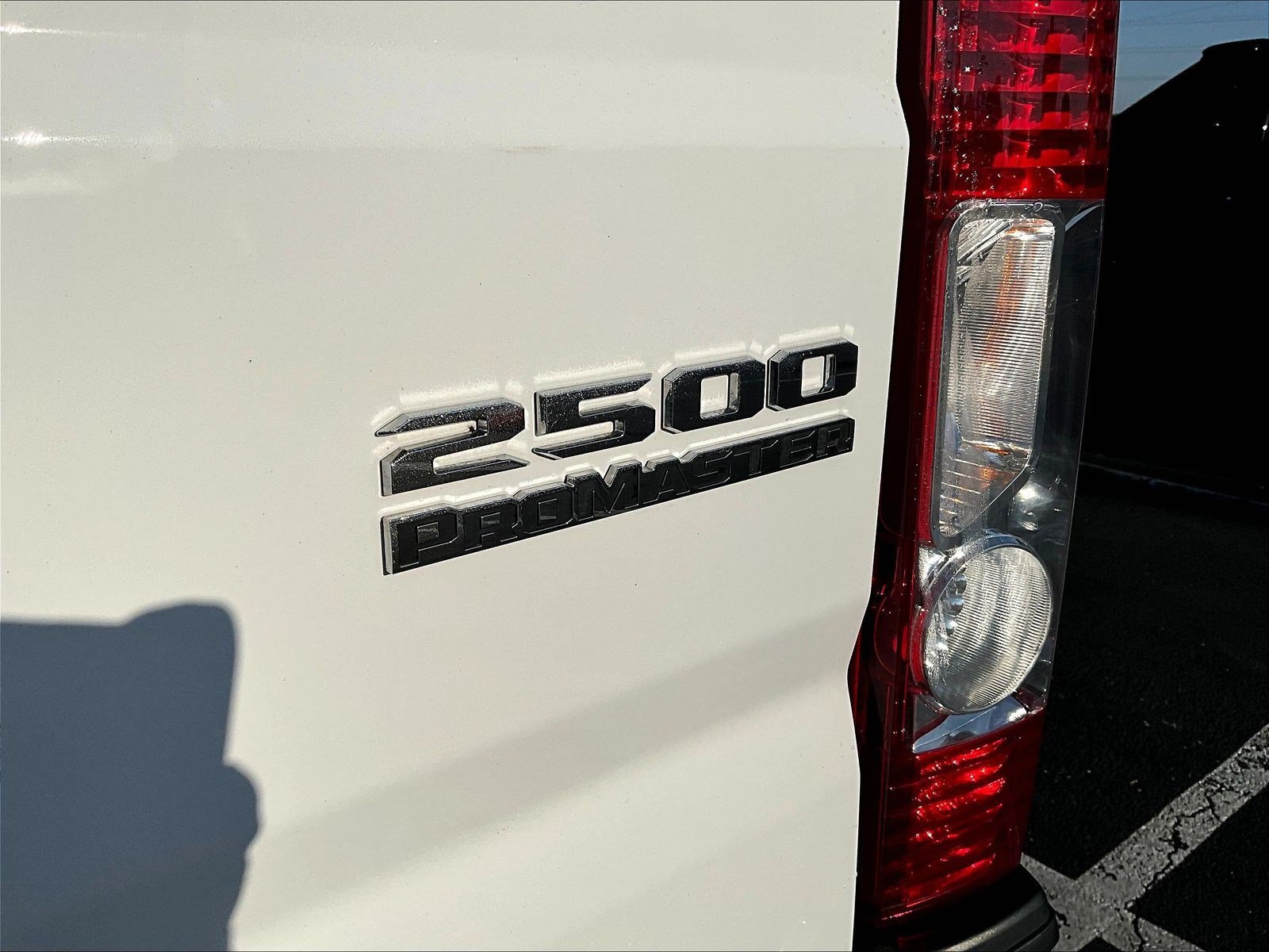 Used 2024 RAM ProMaster 2500 w/ Convenience Group FWD image 22