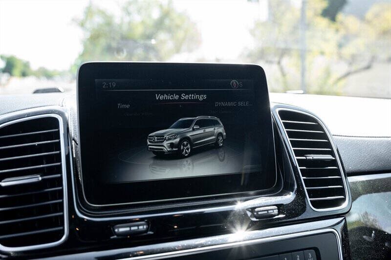 Used 2017 Mercedes-Benz GLS 450 4MATIC image 13