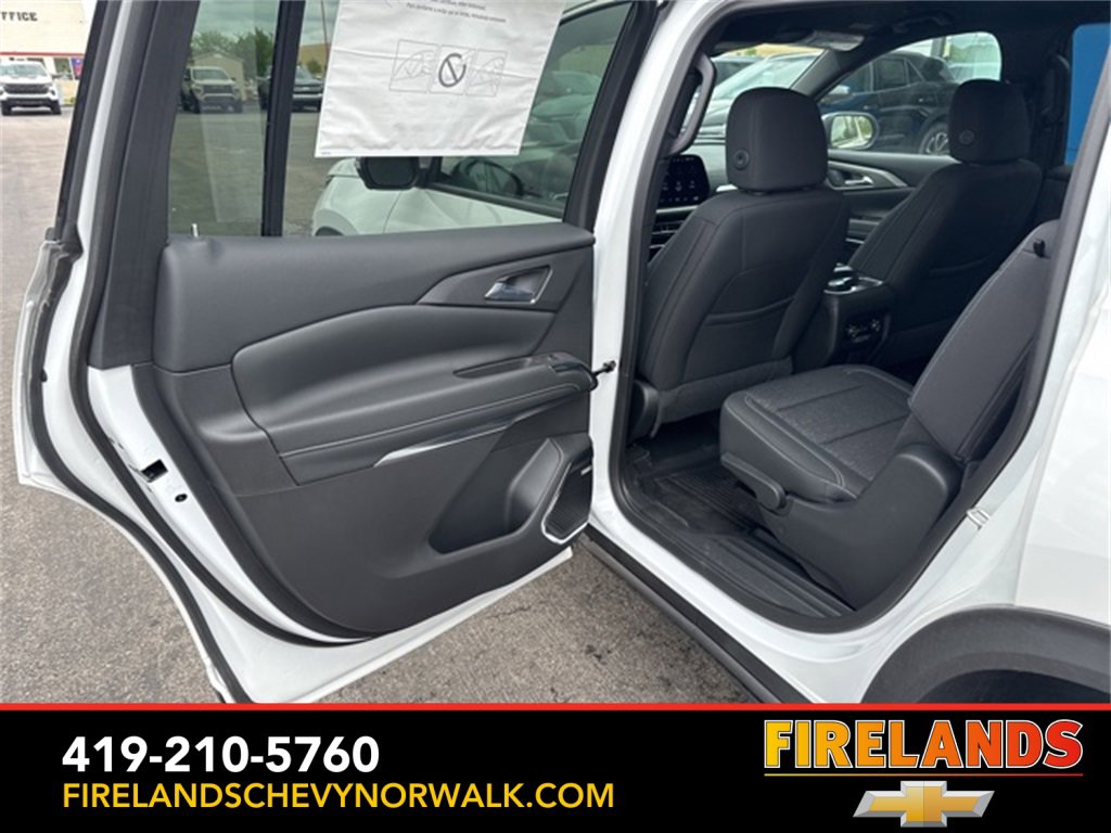 New 2025 Chevrolet Traverse LT w/ Enhanced Driving Package image 32