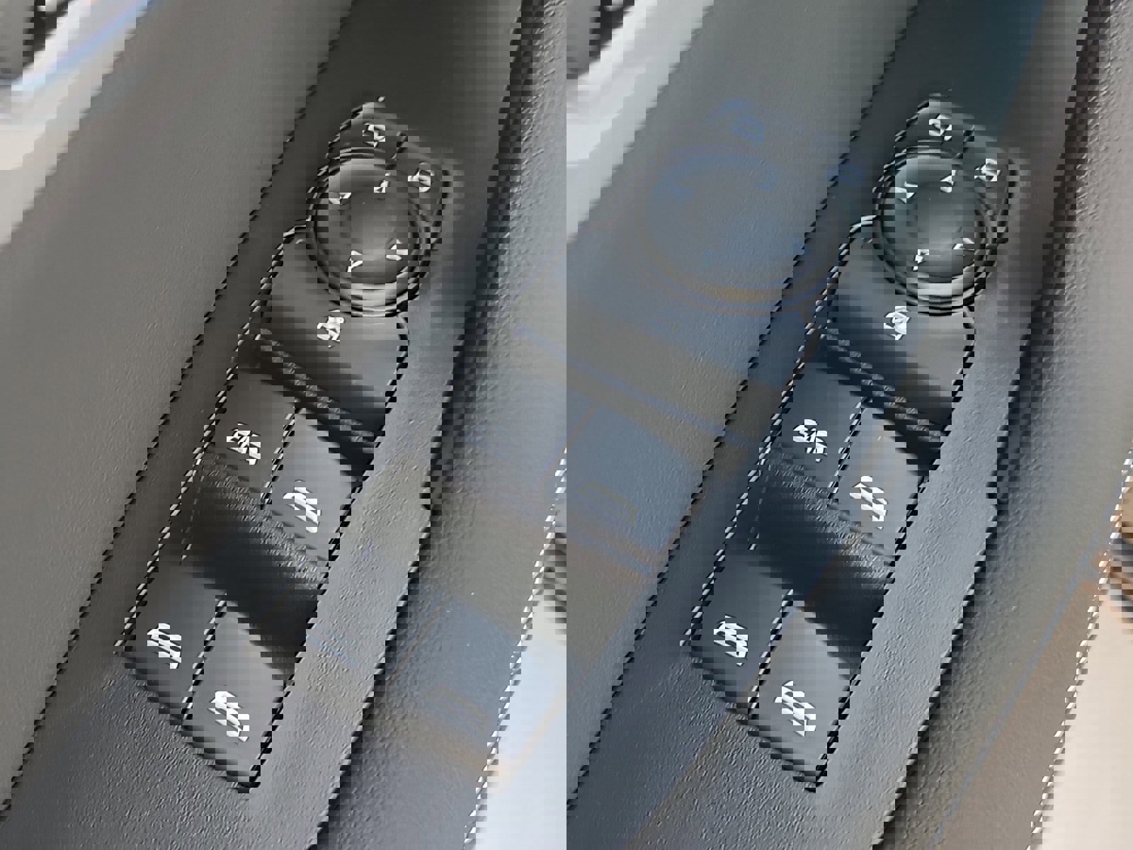 New 2025 Chevrolet Blazer LT w/ Redline Edition image 13