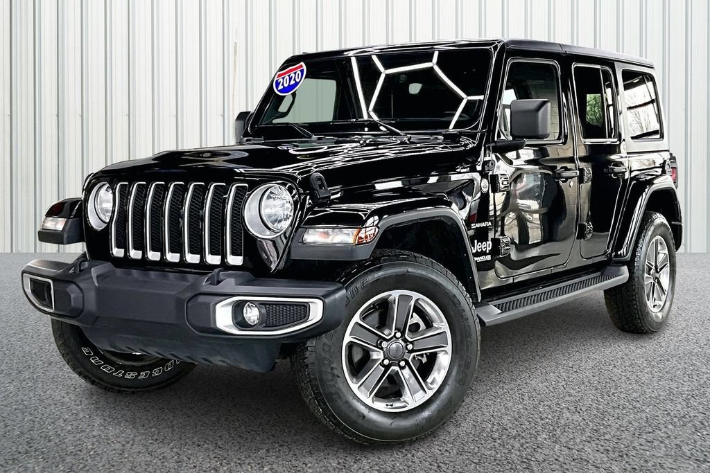 Used 2020 Jeep Wrangler Unlimited Sahara w/ Dual Top Group AWD/4WD image 3
