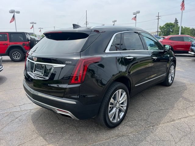 Used 2024 Cadillac XT5 Premium Luxury w/ LPO, Floor Liner Package AWD/4WD image 5