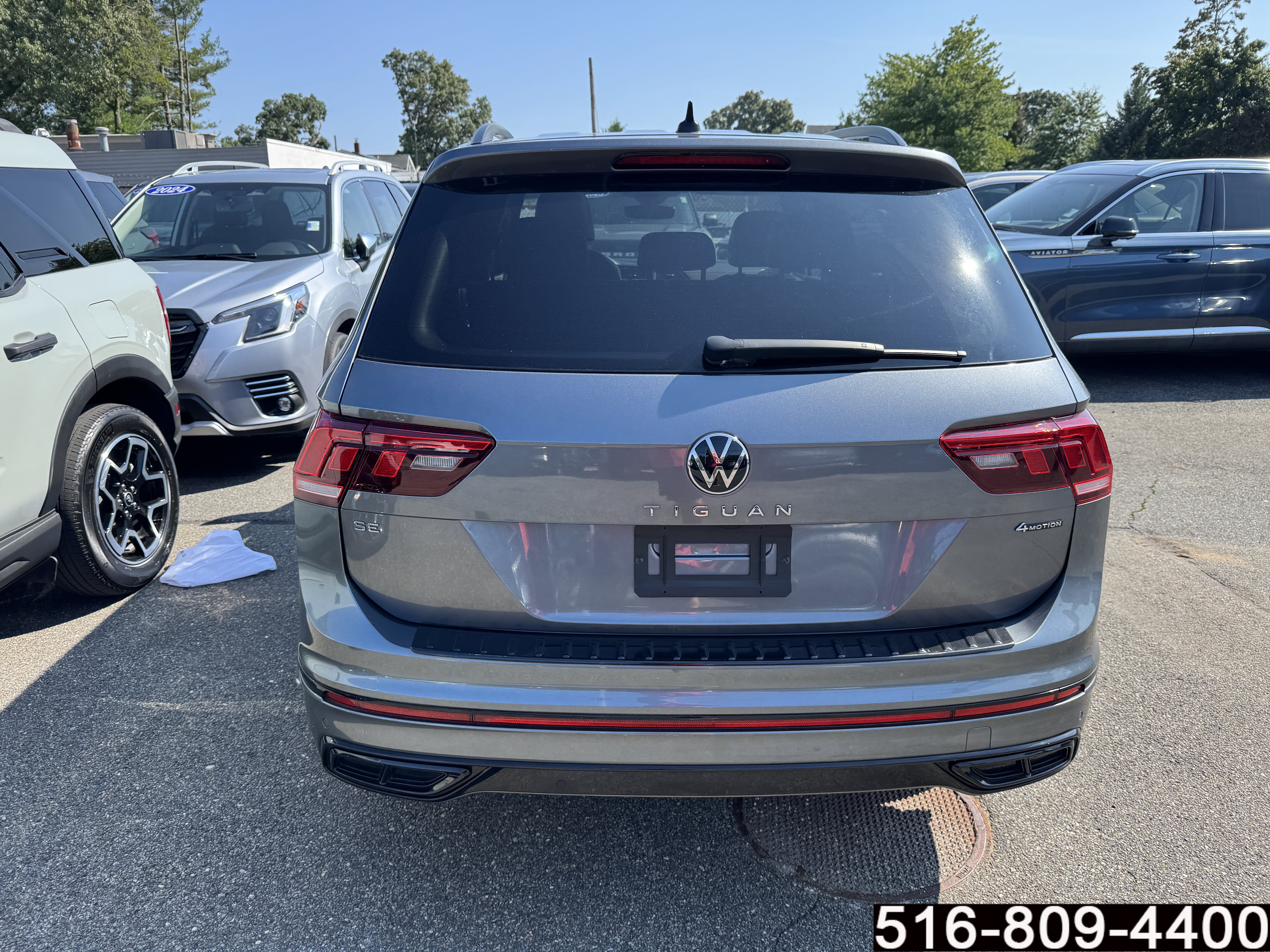 Used 2024 Volkswagen Tiguan SE R-Line AWD/4WD image 6