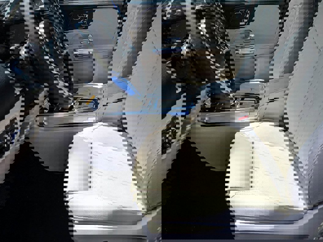 New 2026 Mercedes-Benz GLB 250 4MATIC image 14