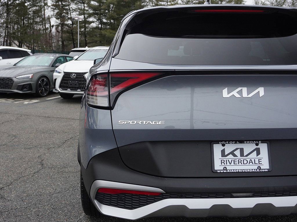 Used 2023 Kia Sportage EX image 14